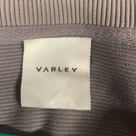 Varley zip up sweatshirt 1 X no issues - Picture 9 of 11